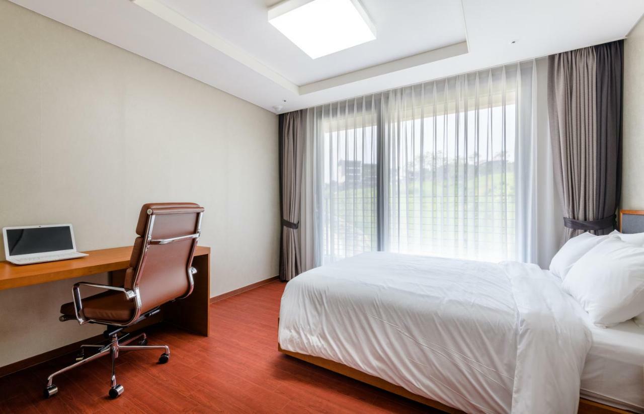 Seaside Arden Hotel Seogwipo Exterior photo